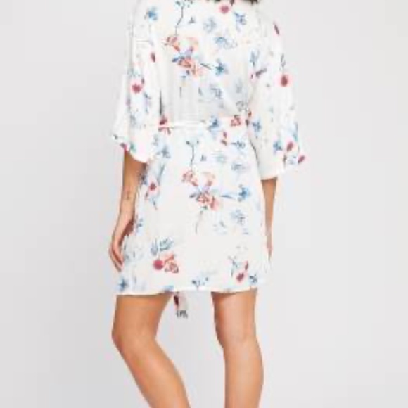 Gentle Fawn Robe - Picture 2 of 6